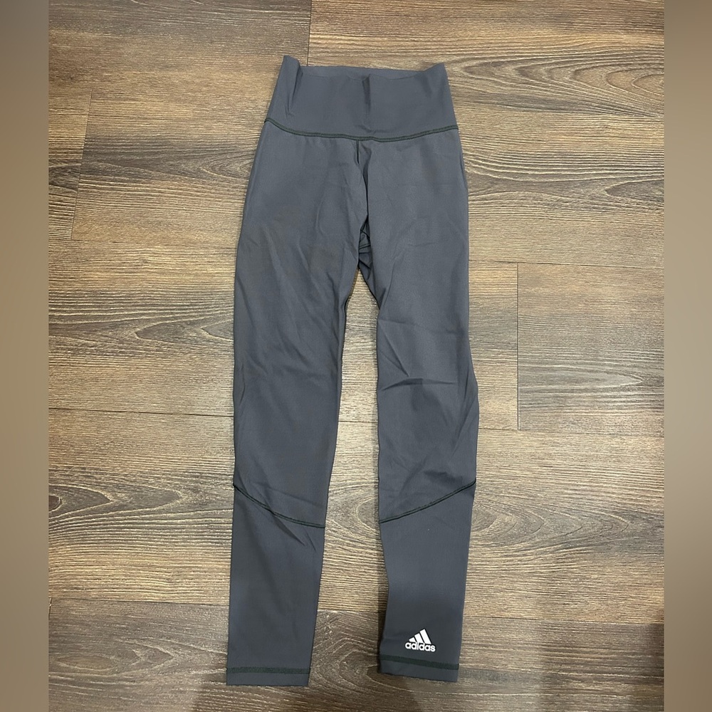 Adidas athletic leggings